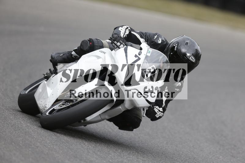 /37 09.08.2026  Pluess Motosport ADR/Freies Fahren/723